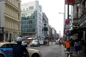 CheckPoint Charlie 東側